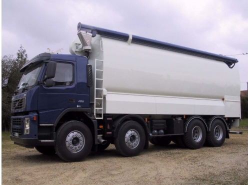 Citerne aliment / porteur 8x4 Volvo